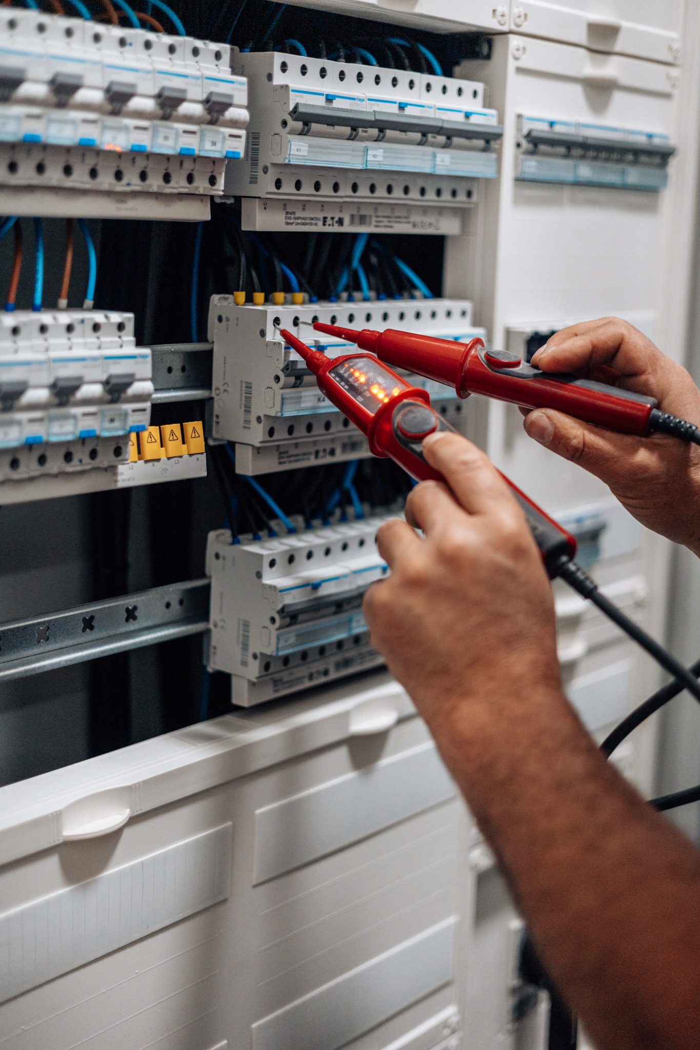 Bossink installatietechniek Elektra